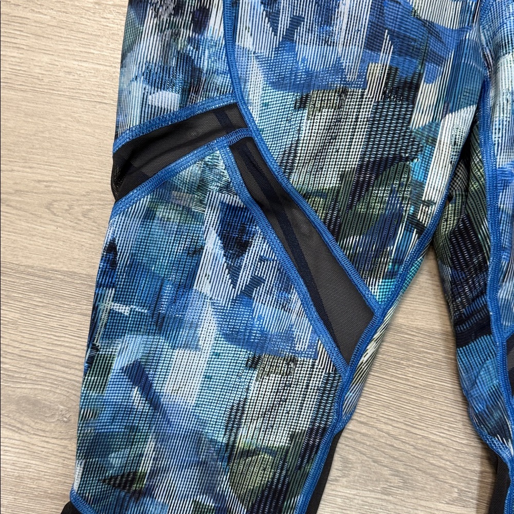 Lululemon On Pace Crop *21" Sun Dazed Multi Blue Sz 10! - Picture 5 of 9